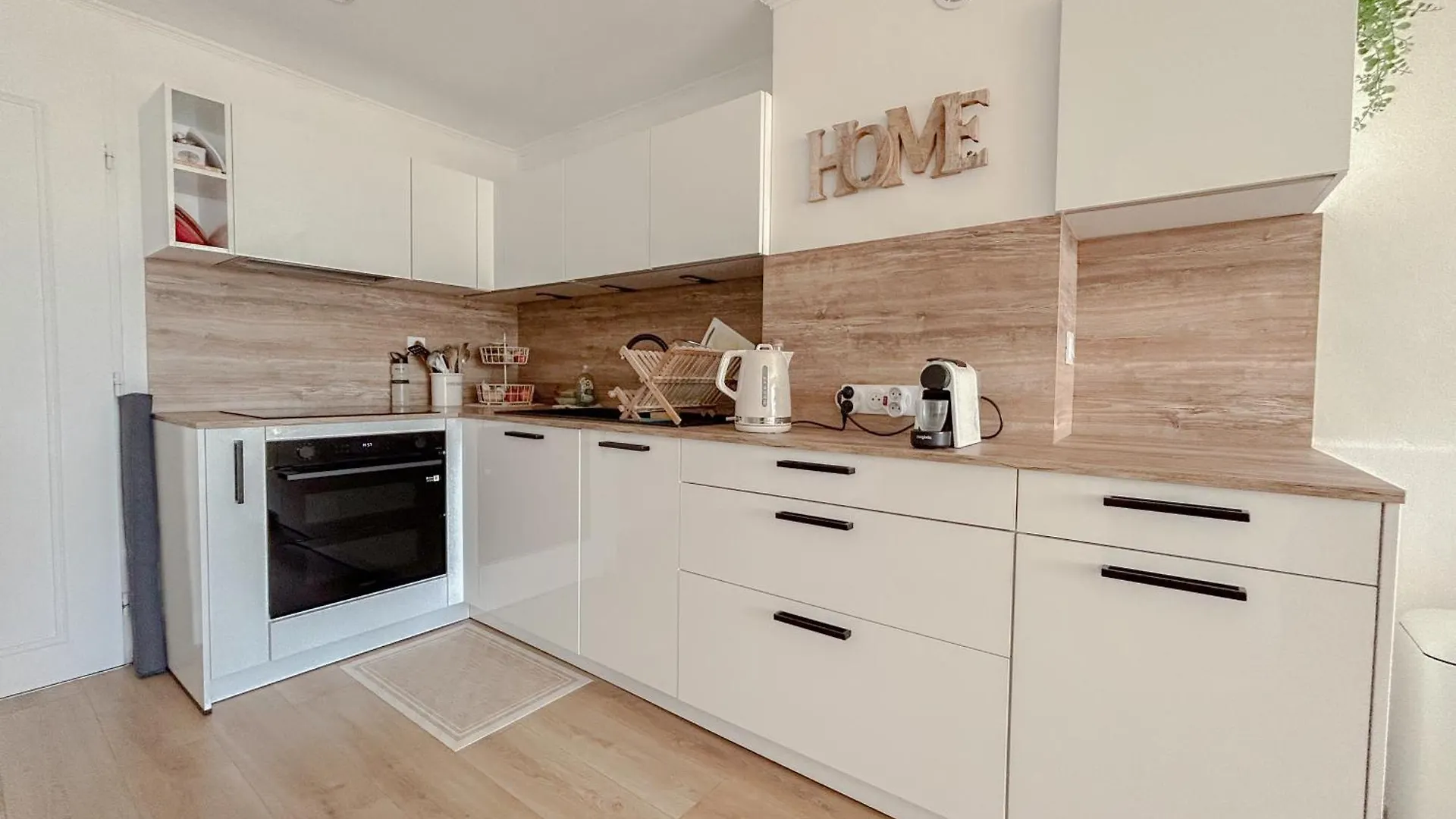 Apartment Vue Mer Et Parking Prive, T2 Avec Acces Plage Frejus